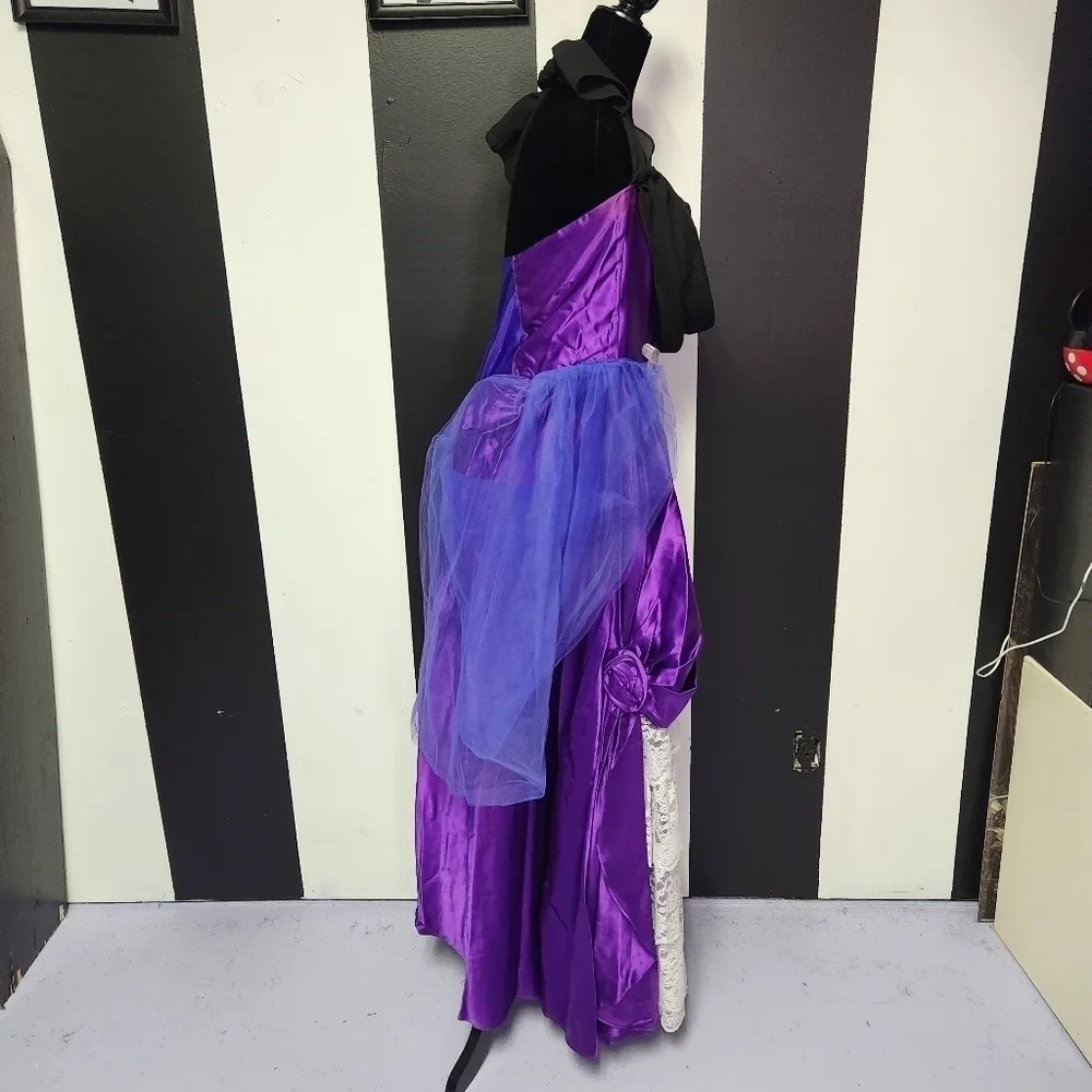 1960's vintage Gothic Victorian gown - Picture 12 of 12